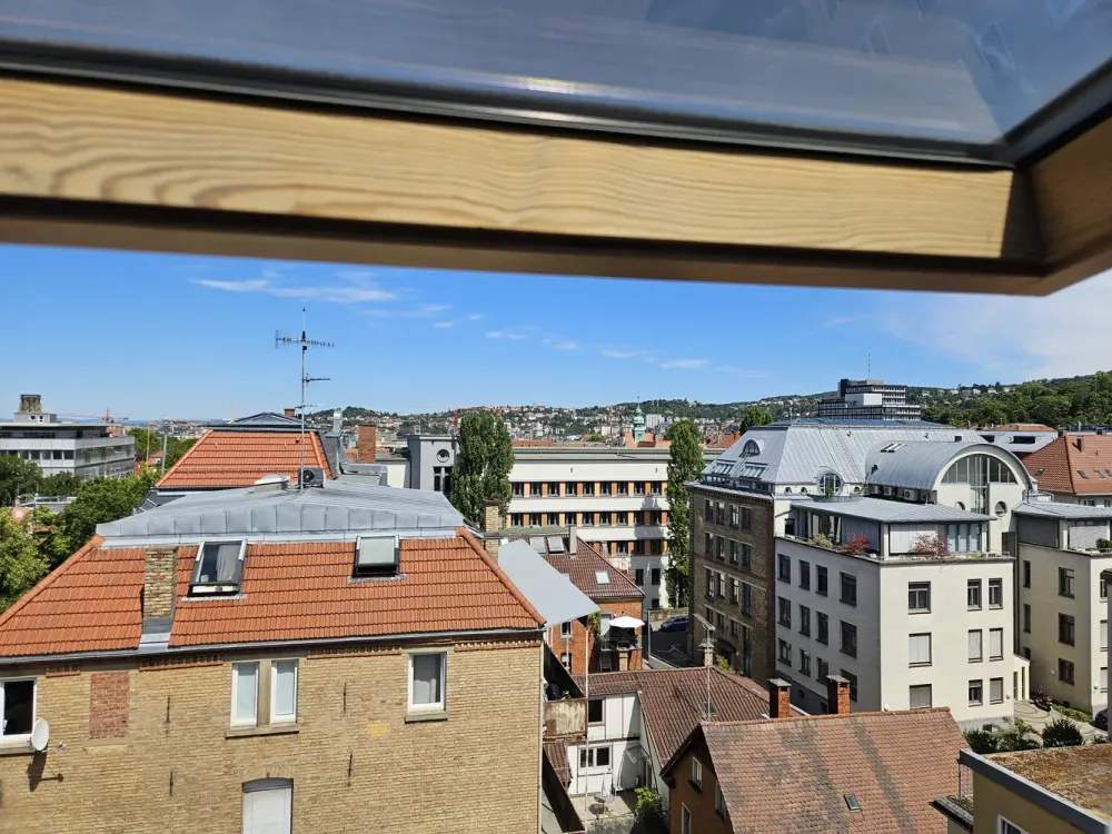 Hoch Hinaus: Stilvolle 4-Zimmer-Maisonettewohnung mit traumhaftem Ausblick über Stuttgart West