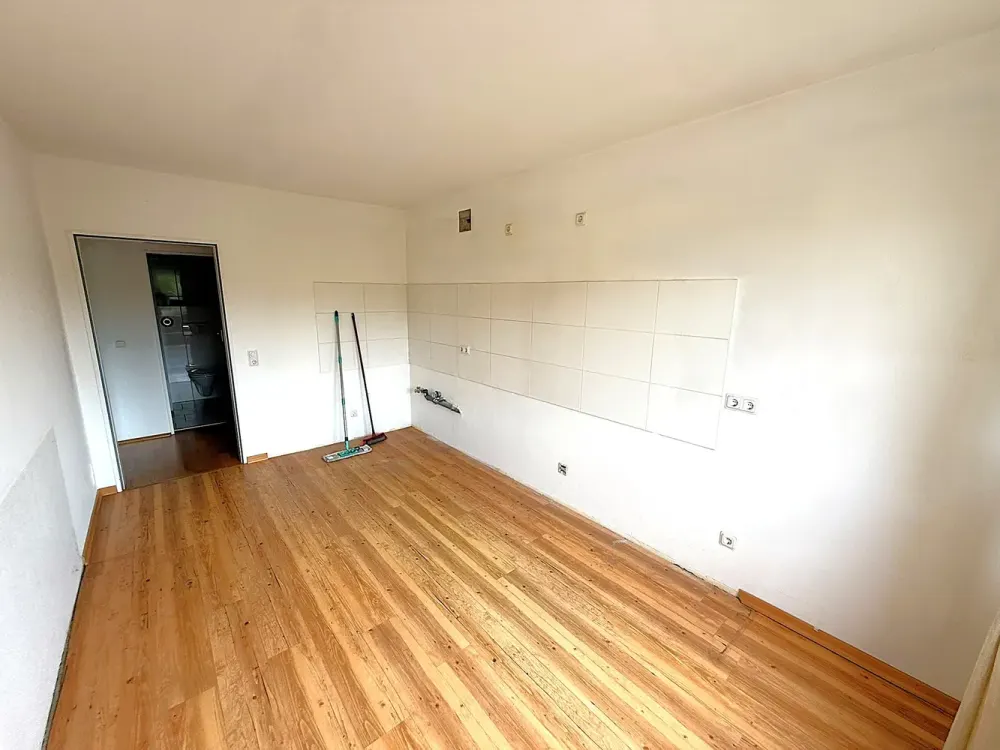 großzügige 3,5-Zimmer-Wohnung mit zwei Loggien und Tiefgaragenstellplatz in Dortmund-Holzen