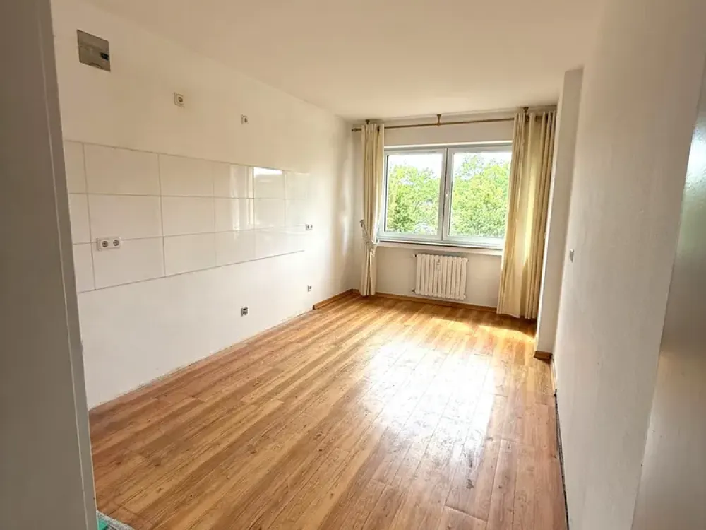 großzügige 3,5-Zimmer-Wohnung mit zwei Loggien und Tiefgaragenstellplatz in Dortmund-Holzen