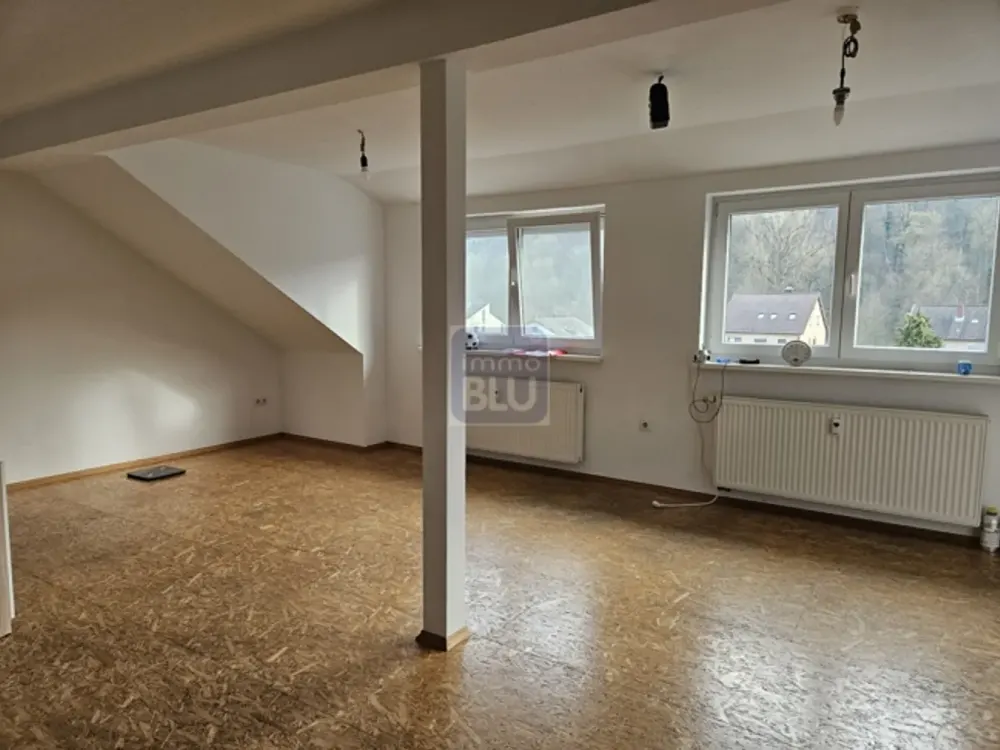 Helle, attraktive 3-Zi-DG-Wgh in Weingarten mit Kelleranteil und Stellplatz!