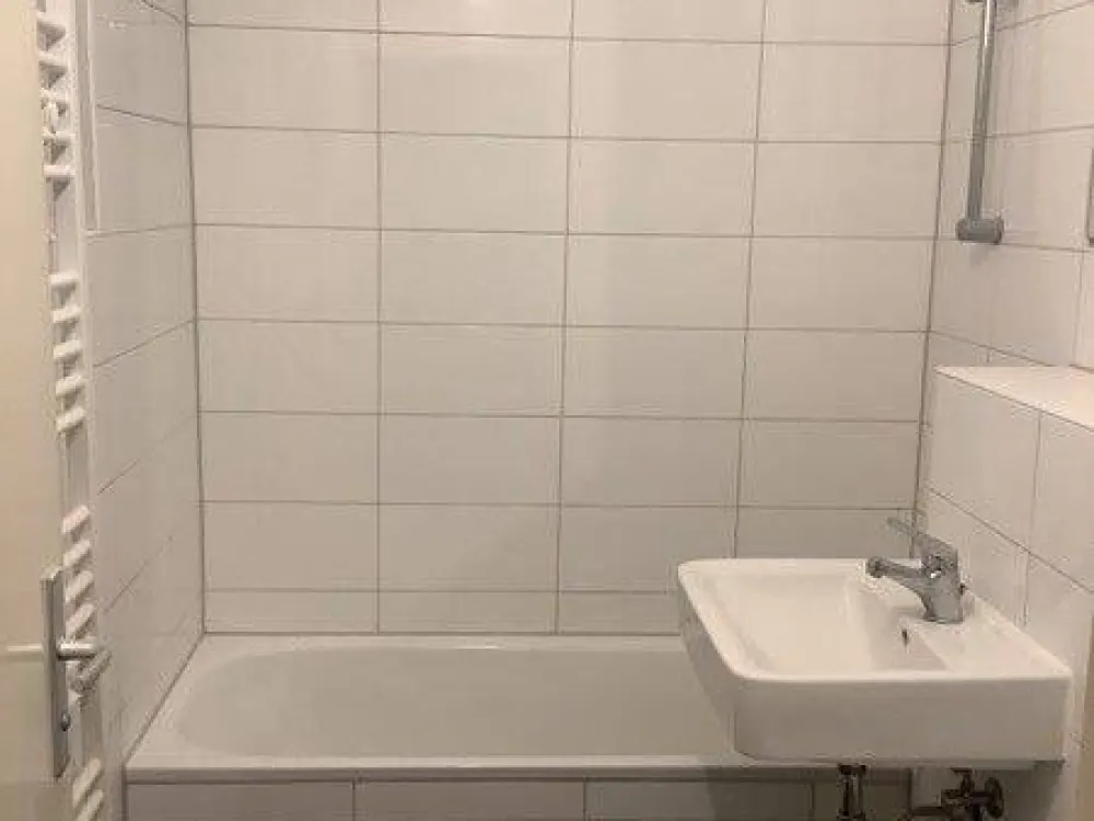 Ruhig wohnen am Grünstreifen! Helle 3-Zimmer-Wohnung mit traumhaftem Balkon