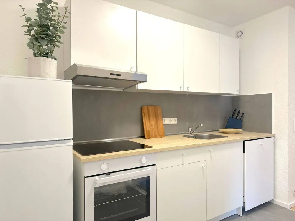 Exklusives Zimmer frei in unserer 4er WG in Frankfurt am Main - ab dem 01.10