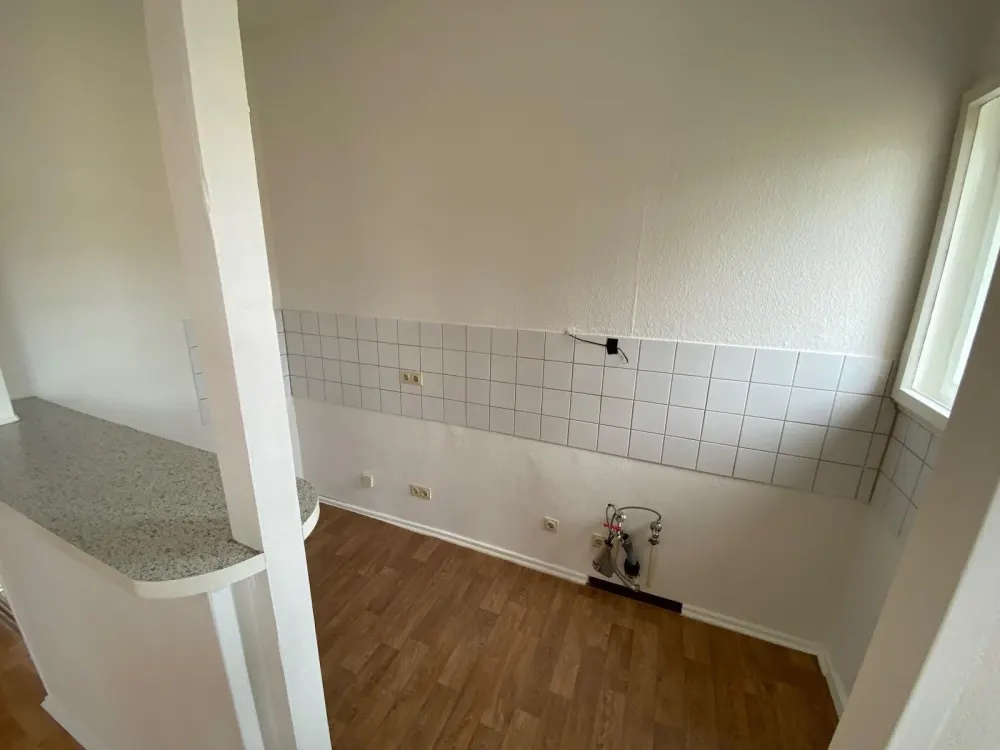Gepflegte Wohnung unterm Dach mit Balkon in Alt-Hohenschönhausen ab sofort neu zu vermieten