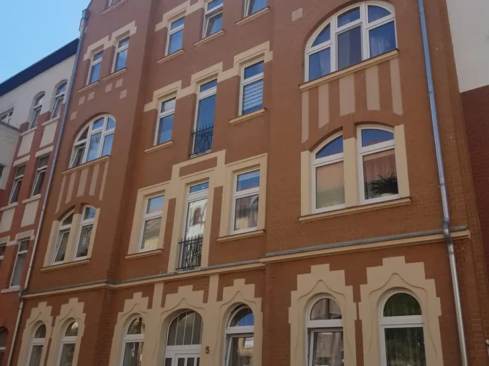 Attractive 2-Room Apartment with Balcony in Erfurt