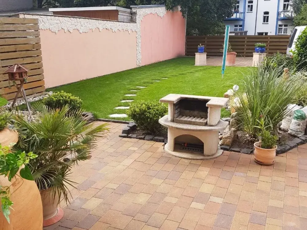 Attractive 2-Room Apartment with Balcony in Erfurt