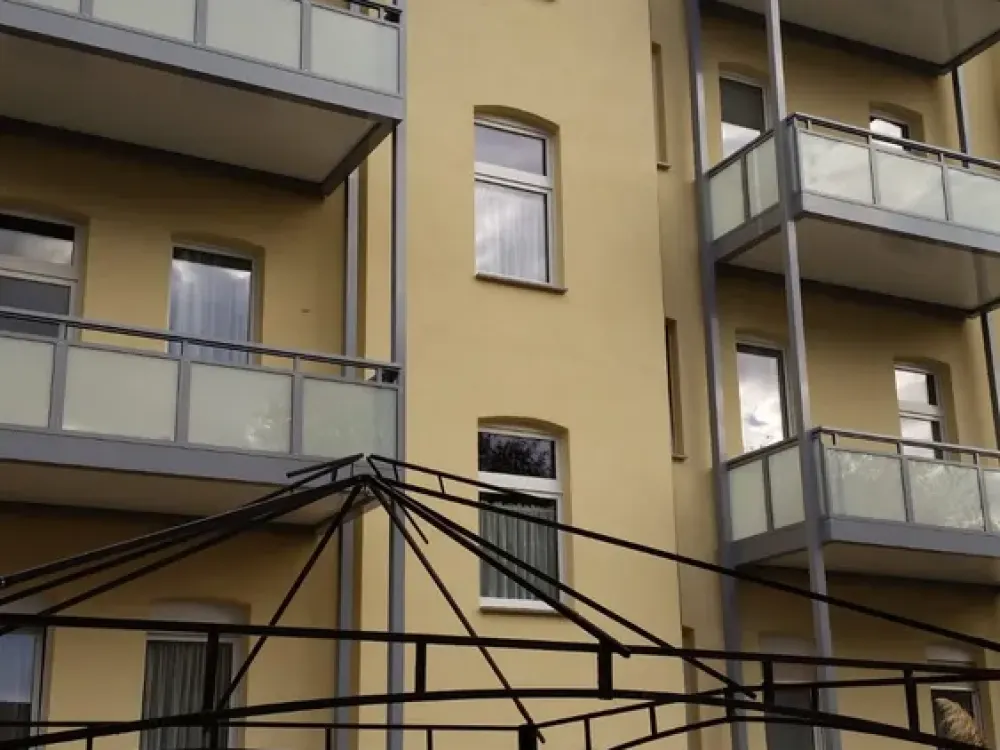 Attractive 2-Room Apartment with Balcony in Erfurt