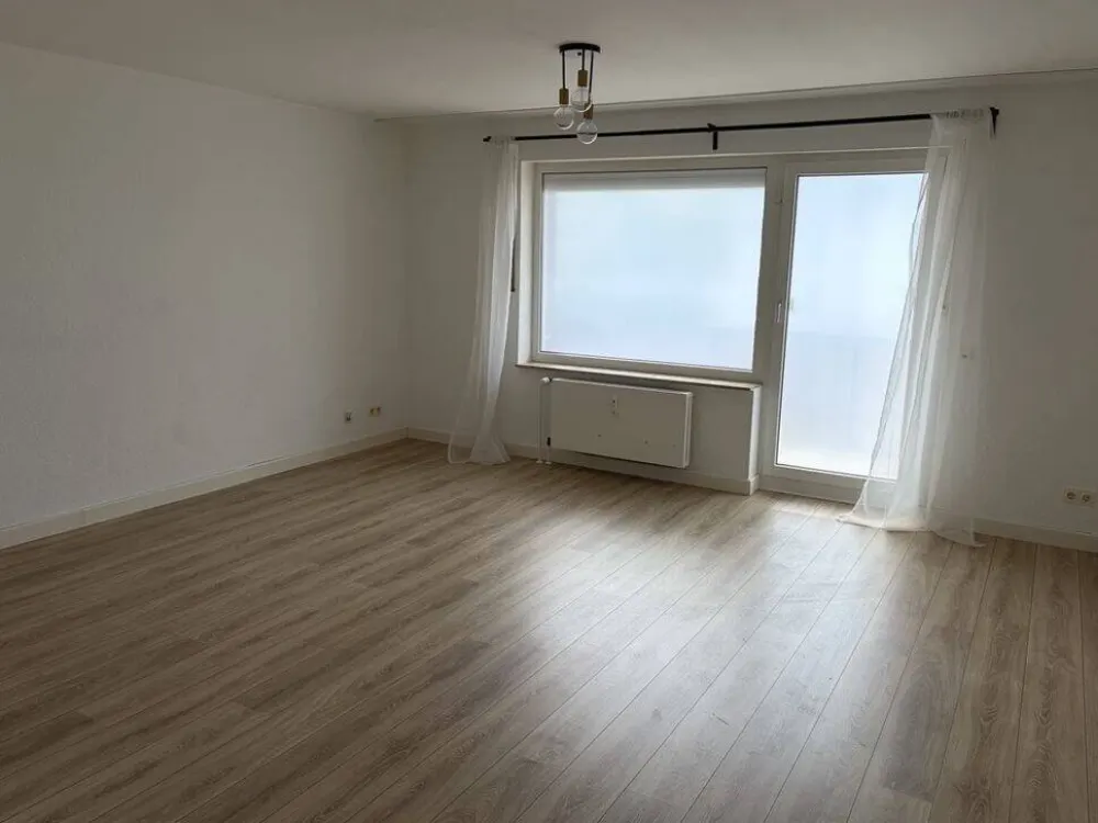 Modernisierte Wohnung in Köln mit Balkon!