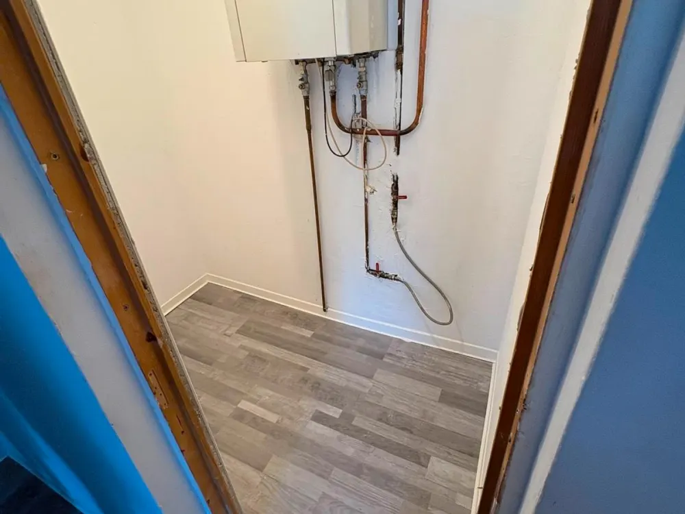 4 Zimmer Küche Bad vermieten frisch renoviert-hell und stadtnah