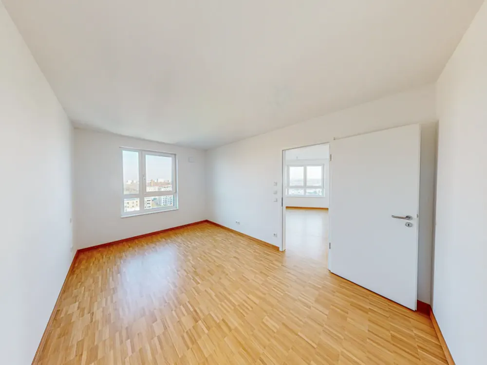 Comfort Meets Spaciousness: 3-Room Apartment with 2 Bathrooms and Balcony