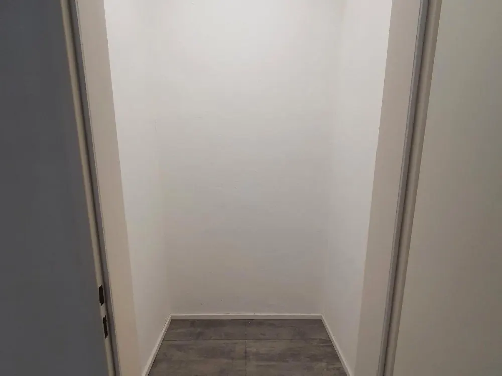 Beautiful Three-Room Apartment, Suitable for Shared Living