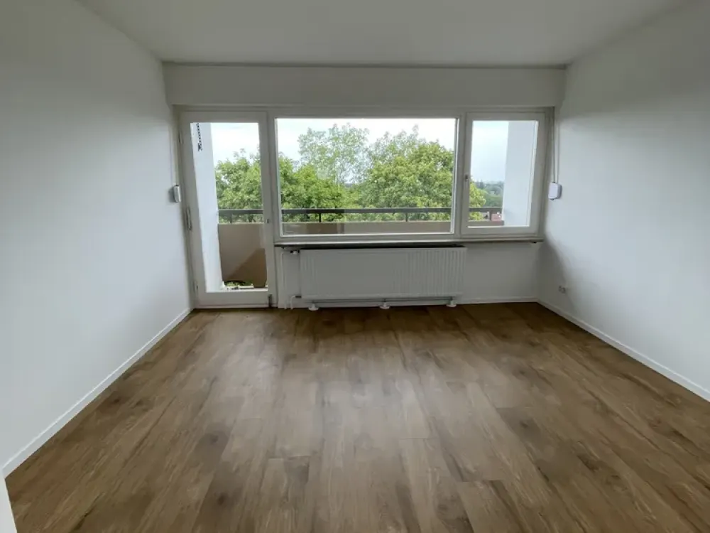 Sanierte 2-Zimmer Wohnung ab sofort verfügbar