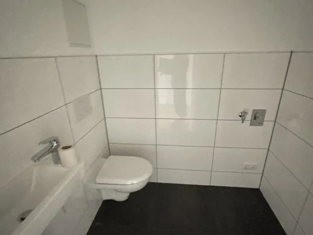 Sanierte 2-Zimmer Wohnung ab sofort verfügbar