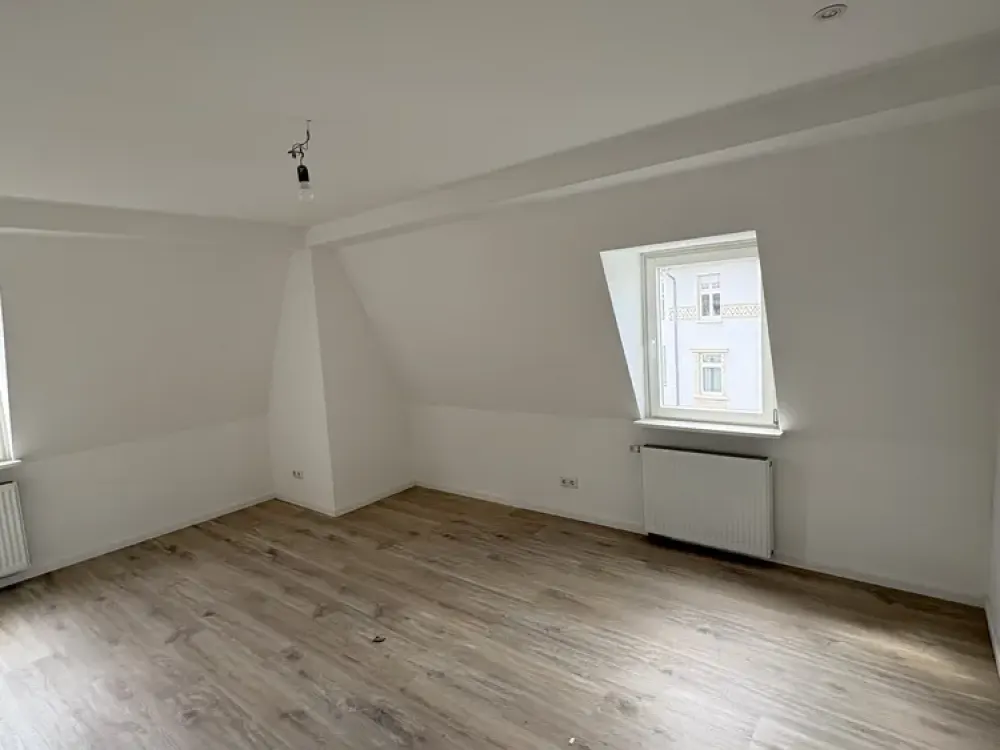 Erstbezug nach Sanierung: Moderne 2-Zimmer-Wohnung in attraktiver Lage