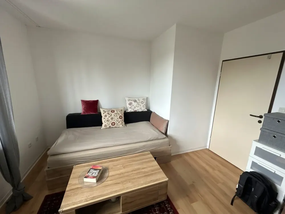 Cozy 1-Room Student Apartment