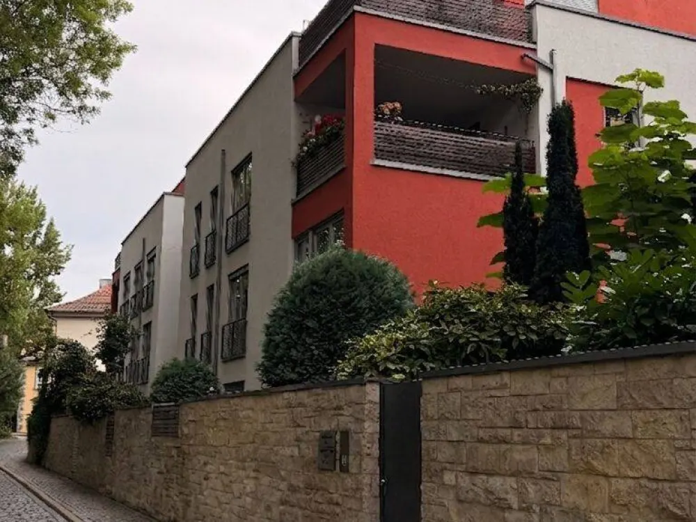 Moderne 3-Zimmer-Wohnung mit Balkon in der historischen Altstadt von Erfurt