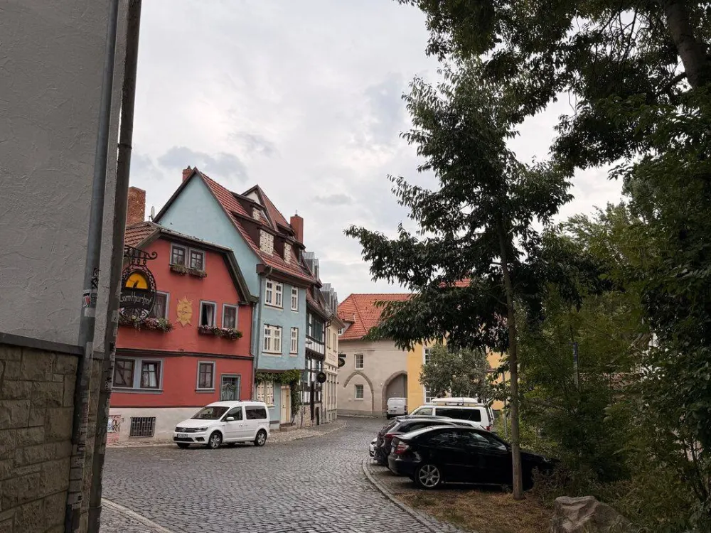 Moderne 3-Zimmer-Wohnung mit Balkon in der historischen Altstadt von Erfurt