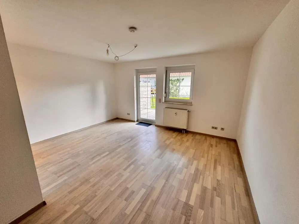 Exclusive 1.5-Room Ground Floor Apartment with Built-in Kitchen in Fellheim