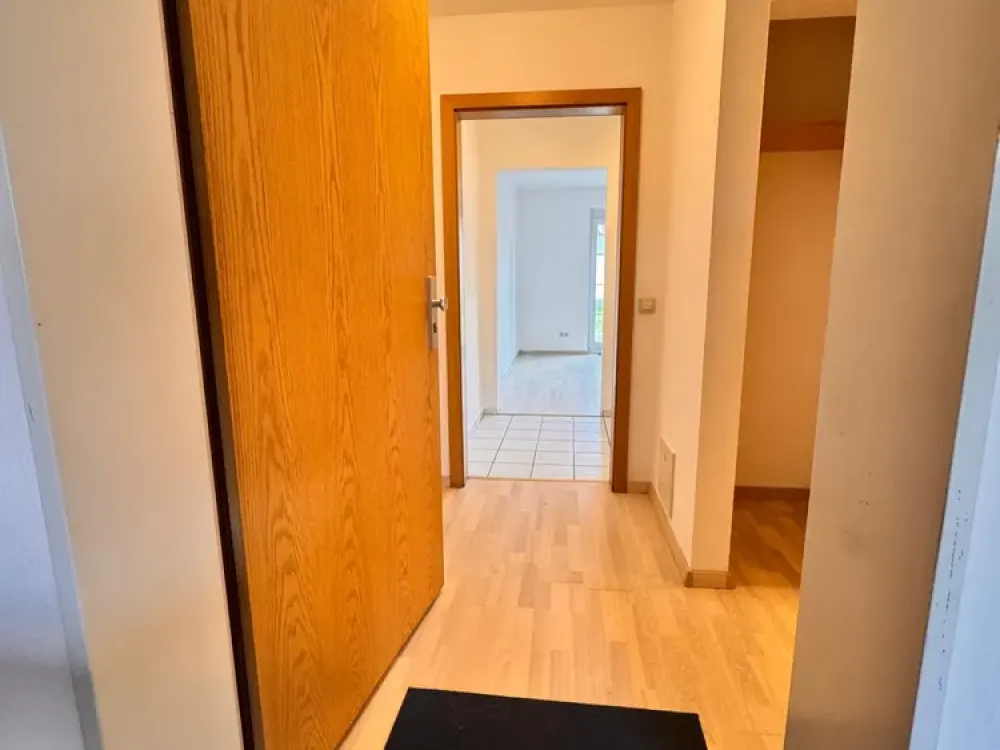 Exclusive 1.5-Room Ground Floor Apartment with Built-in Kitchen in Fellheim