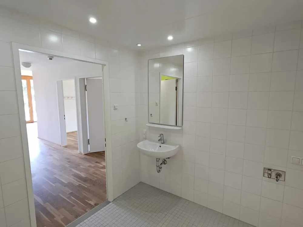 Gelegenheit nähe Bodensee: Barrierefreie 3-Zimmer-Wohnung für 60+ mit Betreuungskonzept auf Wunsch!