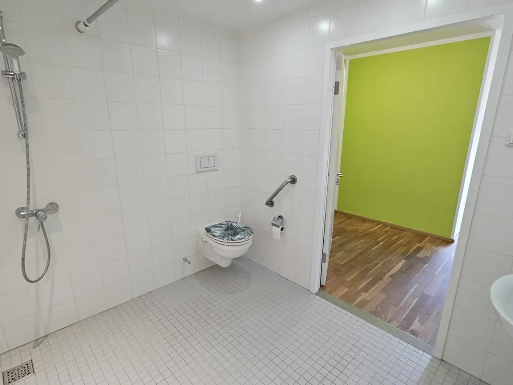 Gelegenheit nähe Bodensee: Barrierefreie 3-Zimmer-Wohnung für 60+ mit Betreuungskonzept auf Wunsch!