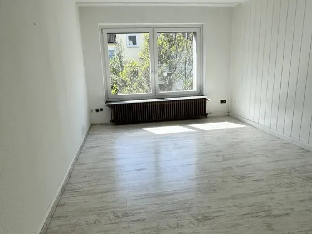 2 Zi., Küche/Diele/Bad/Balkon, 65m², unweit der Altstadt Düsseldorf