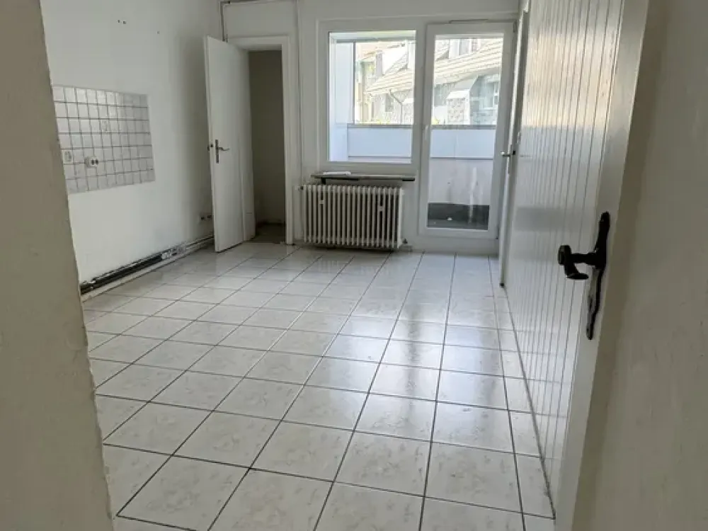 2 Zi., Küche/Diele/Bad/Balkon, 65m², unweit der Altstadt Düsseldorf