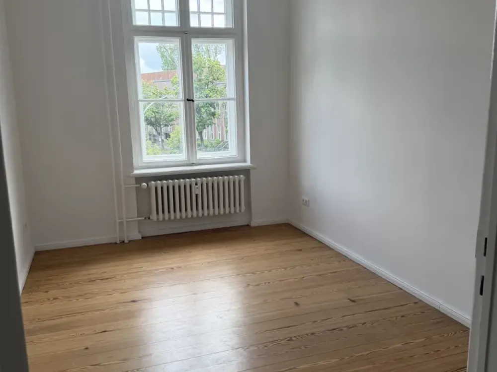 Stilvoll sanierte 2-Zimmer-Altbauwohnung mit hochwertiger Ausstattung in Berlin-Tegel