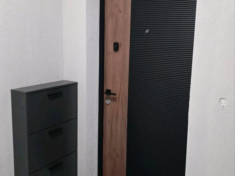 Erstbezug im Neubau: 3-Zimmer-Wohnung mit Einbauküche & Balkon