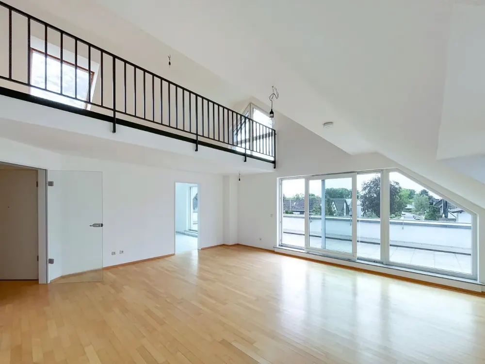 Lichtdurchflutende Maisonette-Wohnung mit Dachterrasse in Leverkusen-Schlebusch