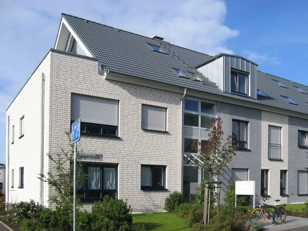 Lichtdurchflutende Maisonette-Wohnung mit Dachterrasse in Leverkusen-Schlebusch