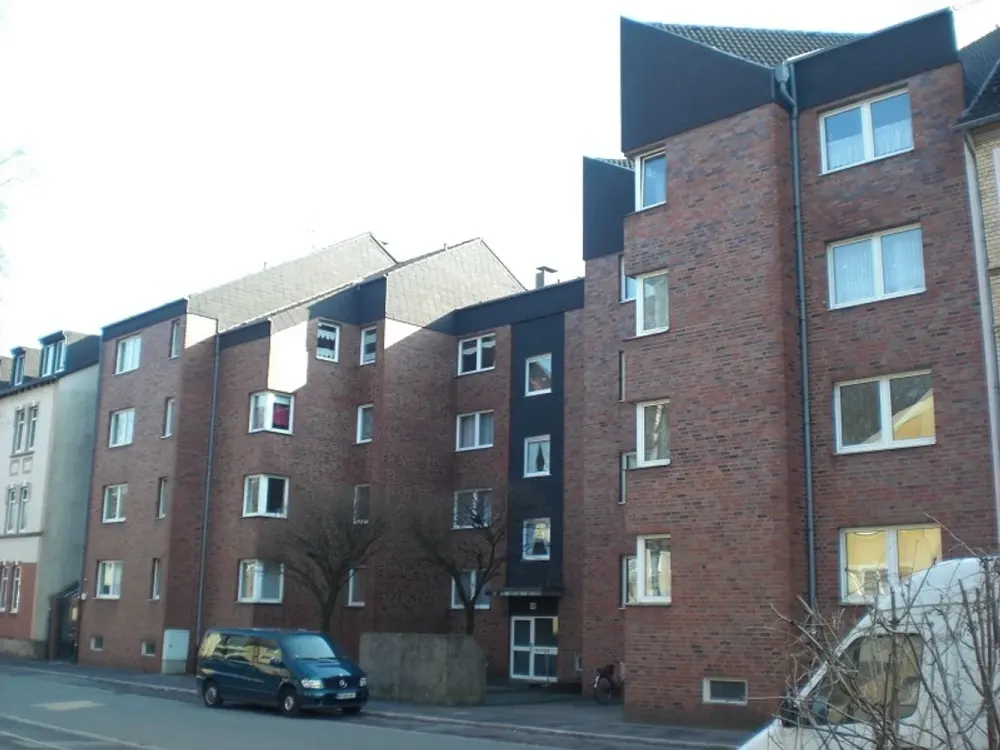 Geräumige 2-Zimmer-Wohnung mit Balkon in RE-Süd