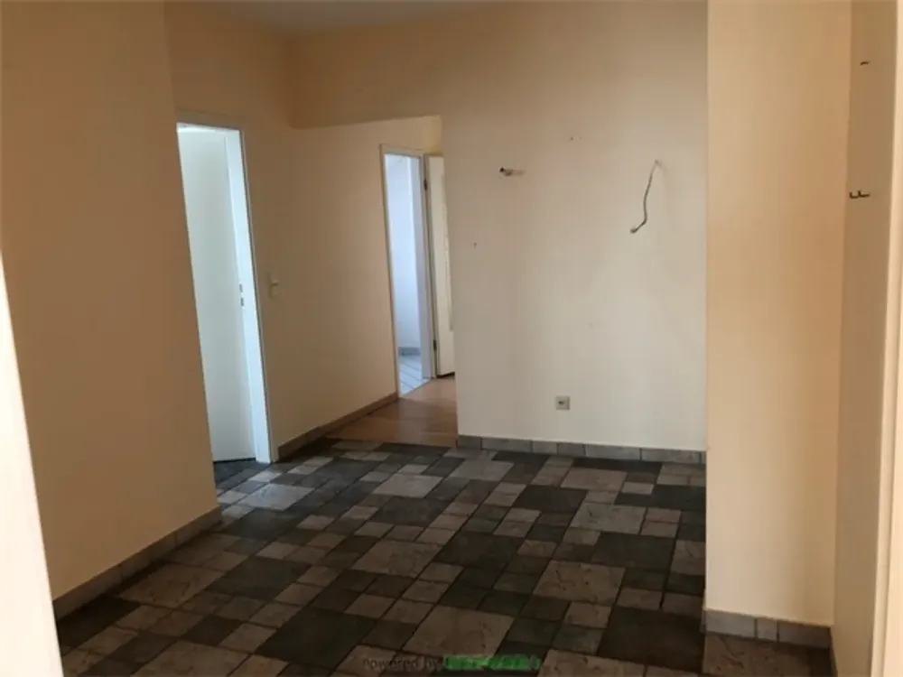 Dachgeschosswohnung mit loftartigem Wohnraum und Büro