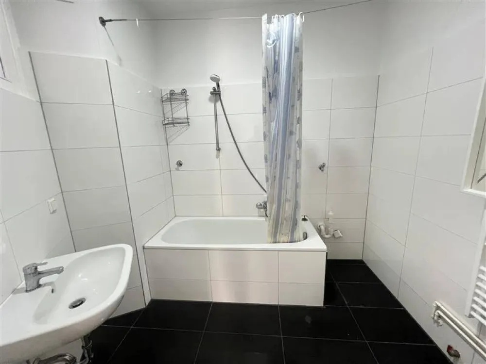 Stilvoll wohnen in bester Lage: Moderne 2-Zimmer-Wohnung mit Einbauküche - sofort verfügbar!