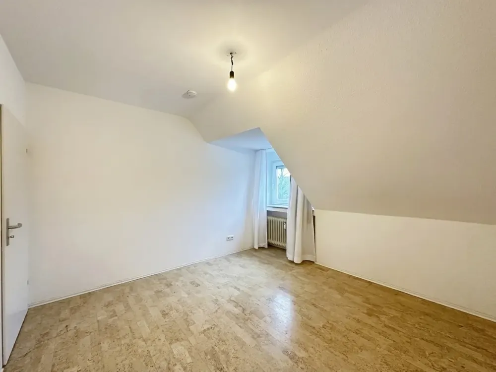 ATTRAKTIVE 3-ZIMMERWOHNUNG IN GEFRAGTER KREFELDER WOHNLAGE ZUR MIETE!