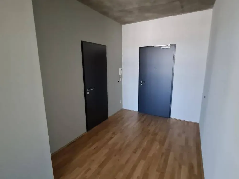 Modernes Loft in Bremen. Highlights: Parkettboden, Einbauküche und ein großer Balkon zum Verweilen!