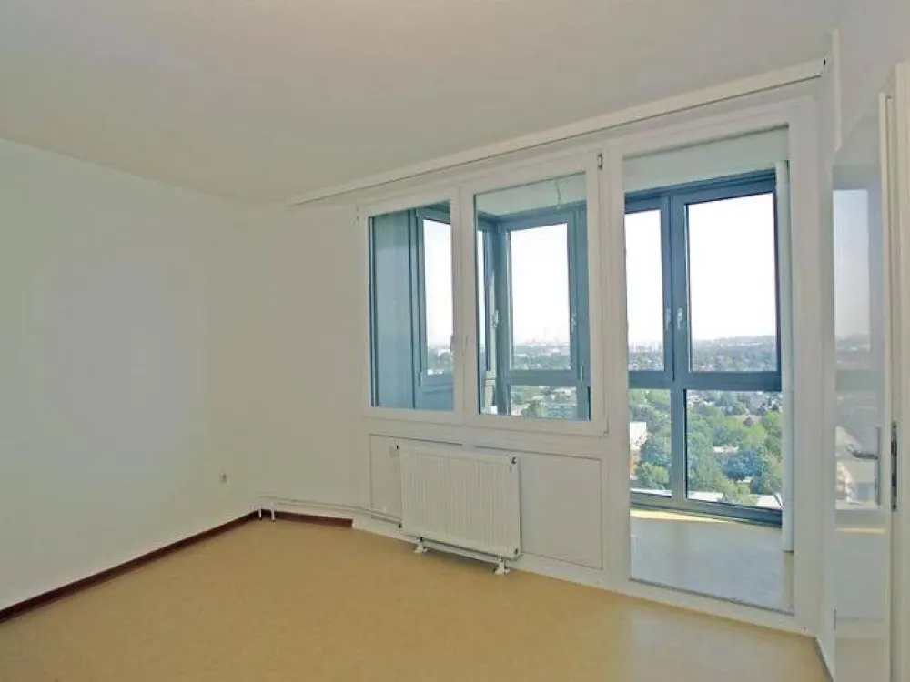 Mindestalter: 55 Jahre - gemütliche 2-Zimmer-Service-Wohnung mit Balkon im Neuwiedenthaler Weitblick