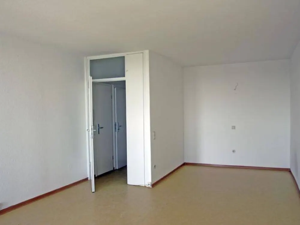 Mindestalter: 55 Jahre - gemütliche 2-Zimmer-Service-Wohnung mit Balkon im Neuwiedenthaler Weitblick