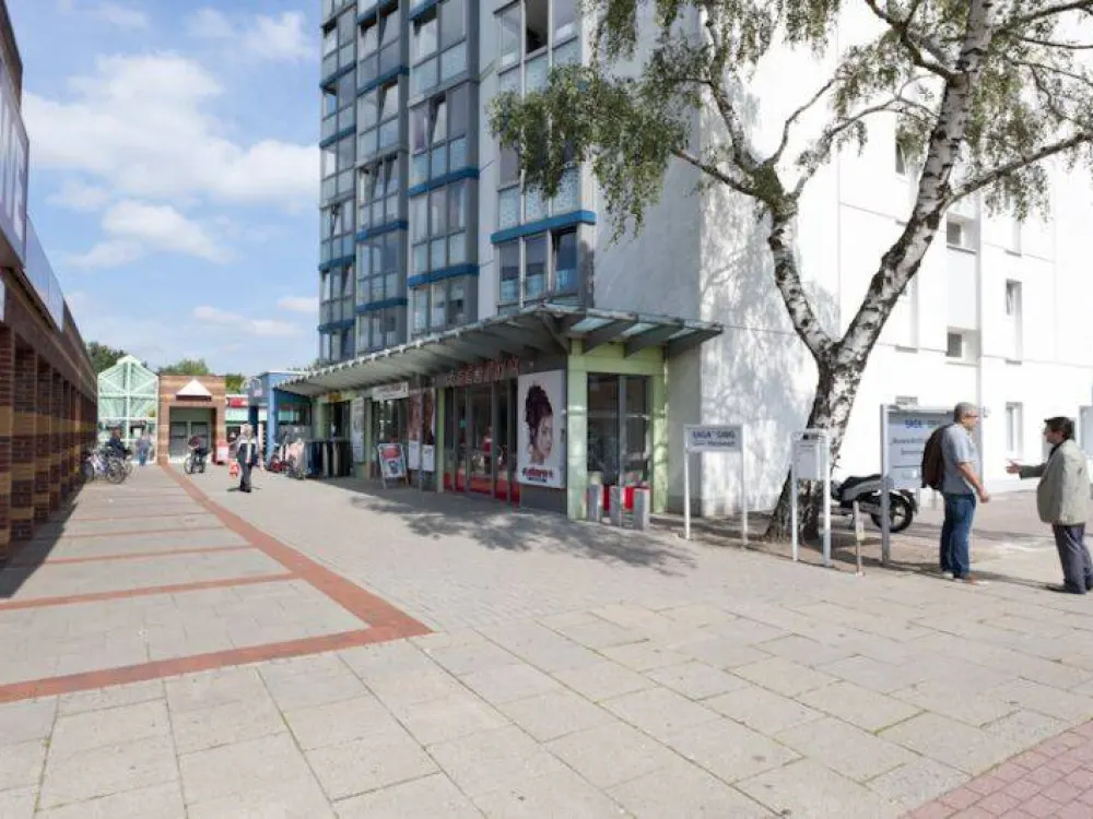 Mindestalter: 55 Jahre - gemütliche 2-Zimmer-Service-Wohnung mit Balkon im Neuwiedenthaler Weitblick