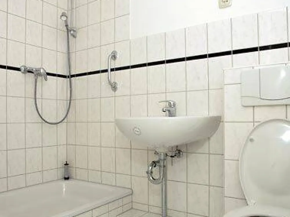 Mindestalter: 55 Jahre - gemütliche 2-Zimmer-Service-Wohnung mit Balkon im Neuwiedenthaler Weitblick