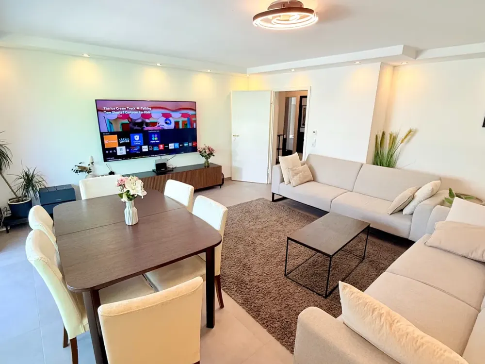 Umfassend modernisierte 4-Zimmer-Gartenwohnung mit Terrasse und Carport in Köln-Vogelsang