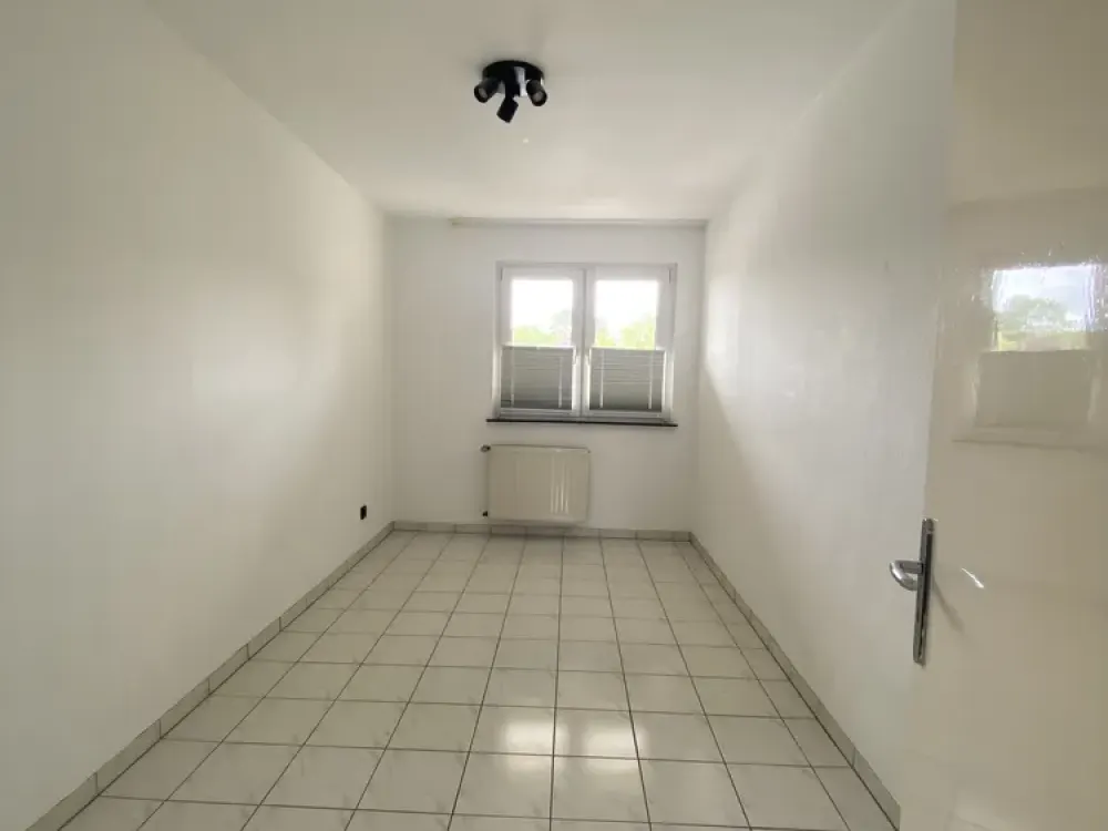 Wohnen mit Charakter: Vier-Zimmer-Wohnung in Köln-Vingst