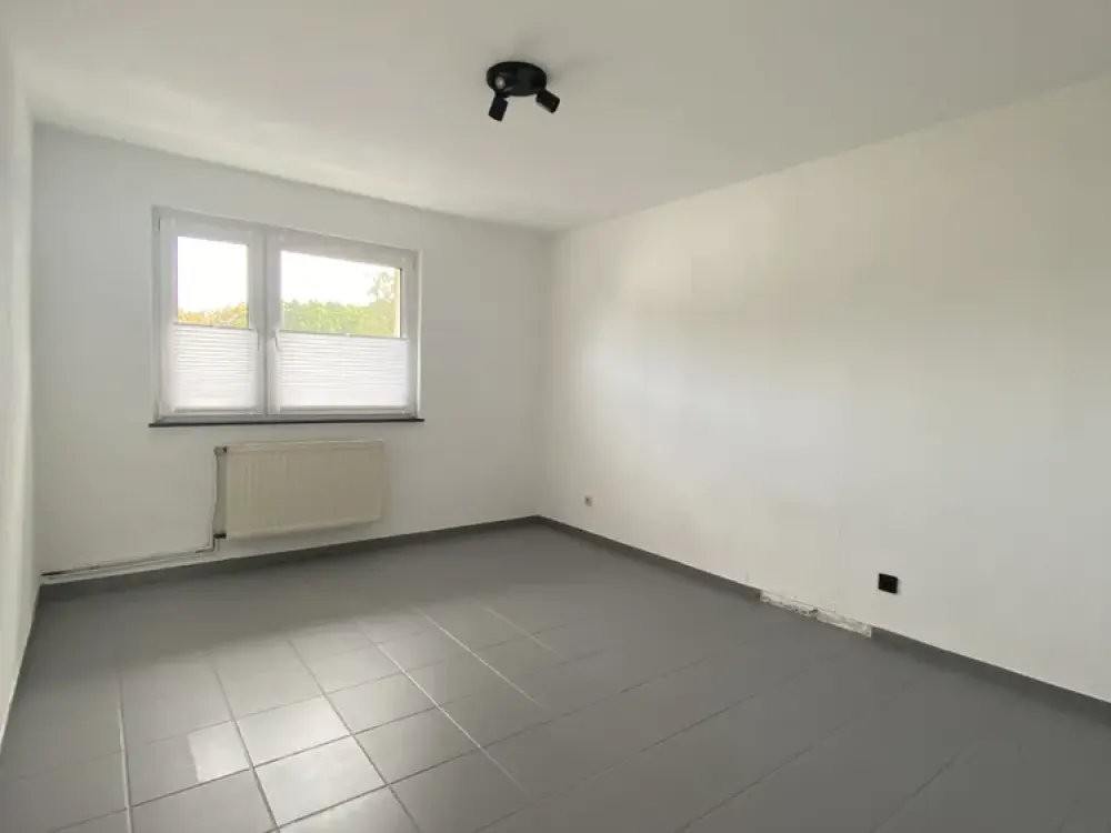Wohnen mit Charakter: Vier-Zimmer-Wohnung in Köln-Vingst