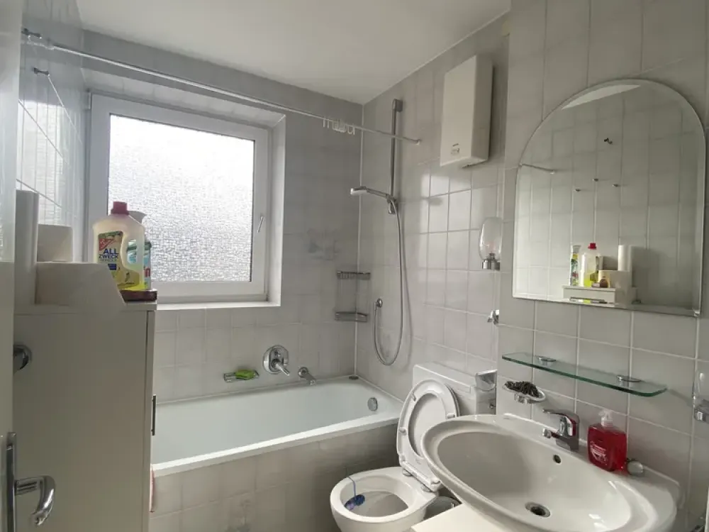 Wohnen mit Charakter: Vier-Zimmer-Wohnung in Köln-Vingst