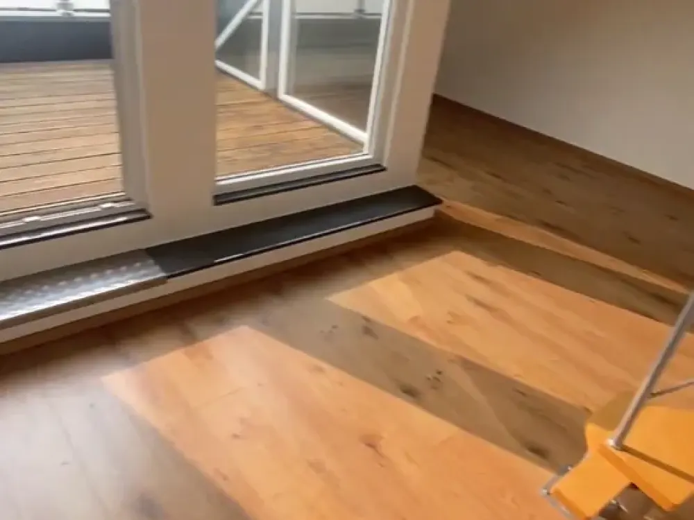 Wunderschöne, helle Dachgeschoss-Wohnung in der List