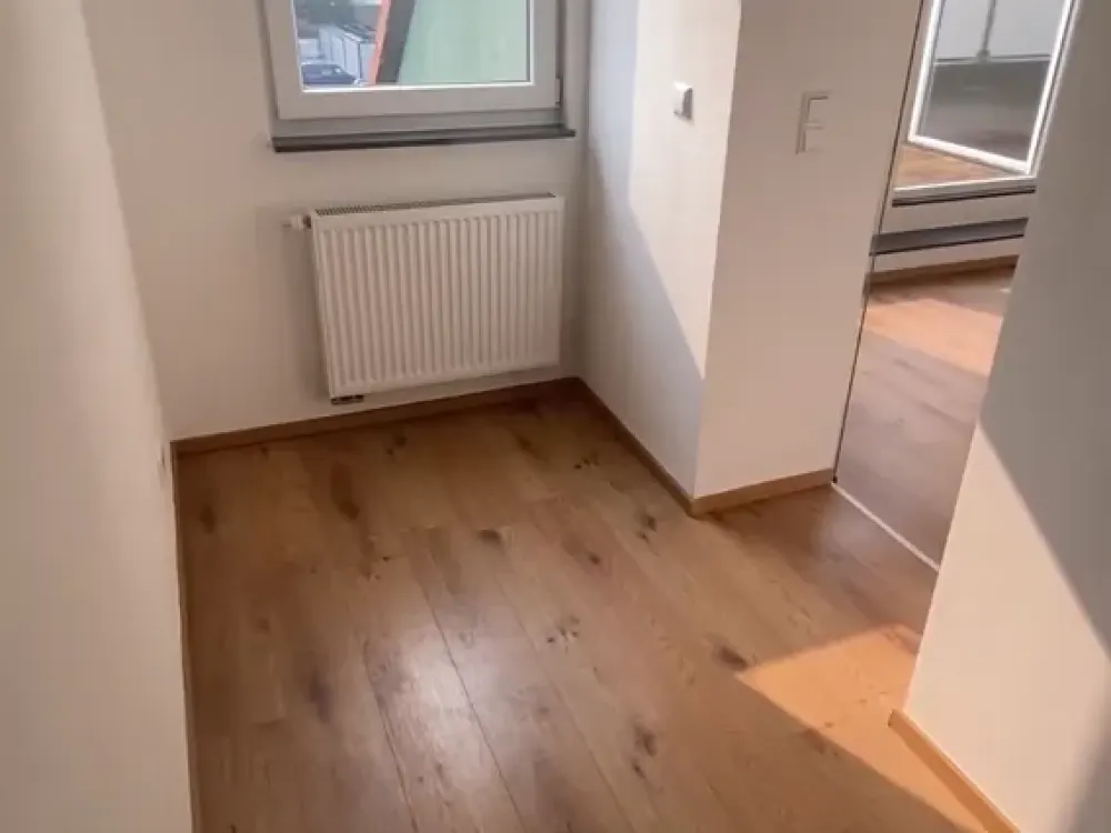 Wunderschöne, helle Dachgeschoss-Wohnung in der List