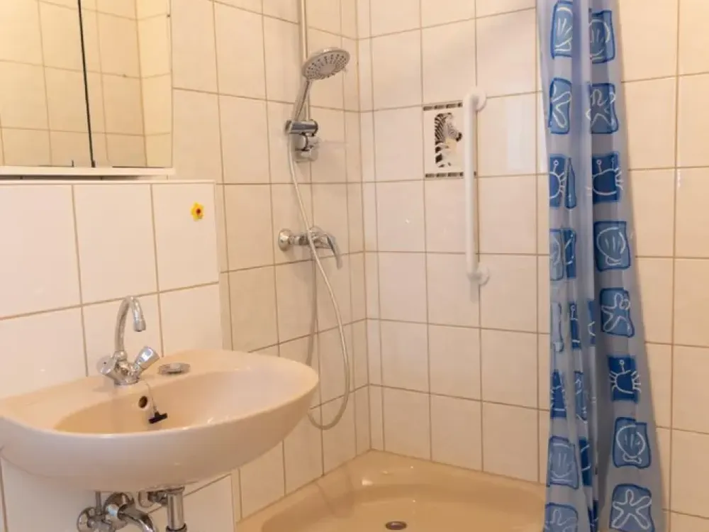 Bright 2-Room Apartment in Eppelborn / Central