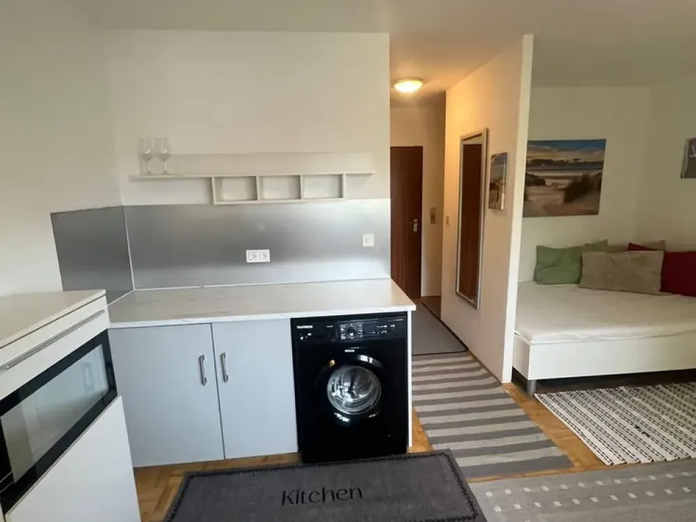 Vollmöblierte 1-Zimmer-Wohnung in Sendling-Westpark