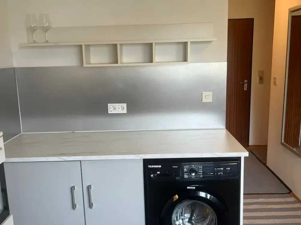 Vollmöblierte 1-Zimmer-Wohnung in Sendling-Westpark