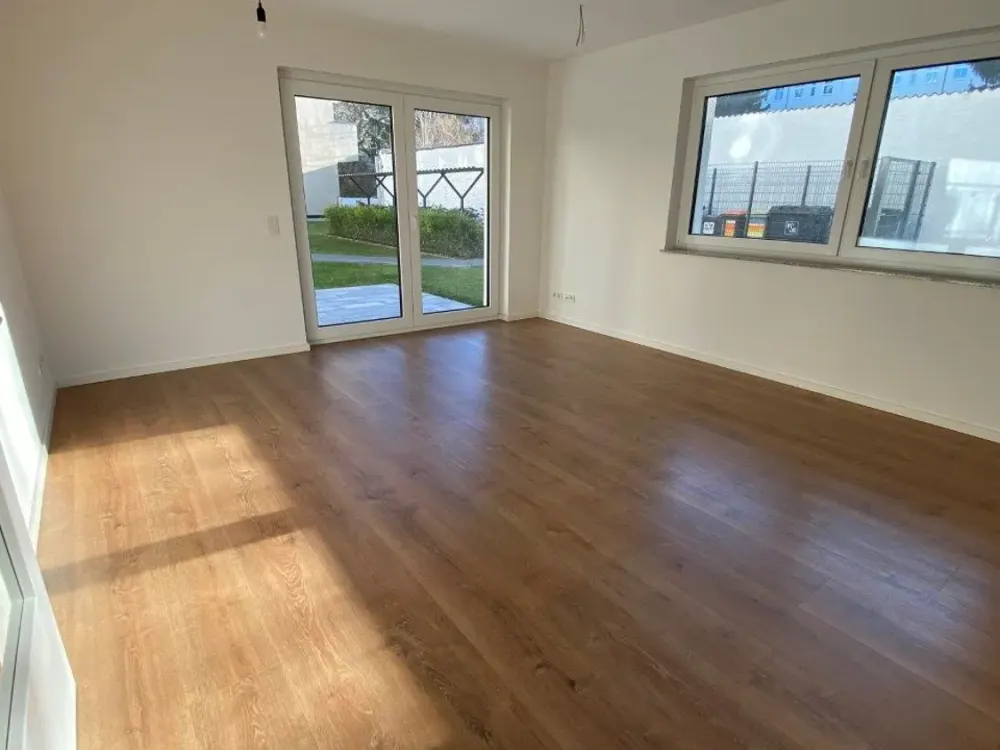 Schöne moderne 2 Zimmerwohnung mit Garten