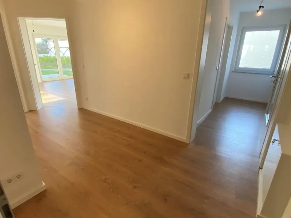 Schöne moderne 2 Zimmerwohnung mit Garten